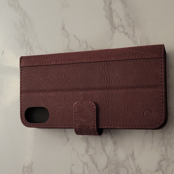 Decoded detachable wallet  iphone xs case and cover. - Picture 7 of 7